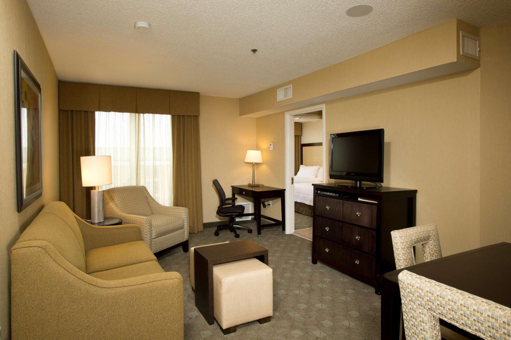 Homewood Suites By Hilton Alexandria Bagian luar foto