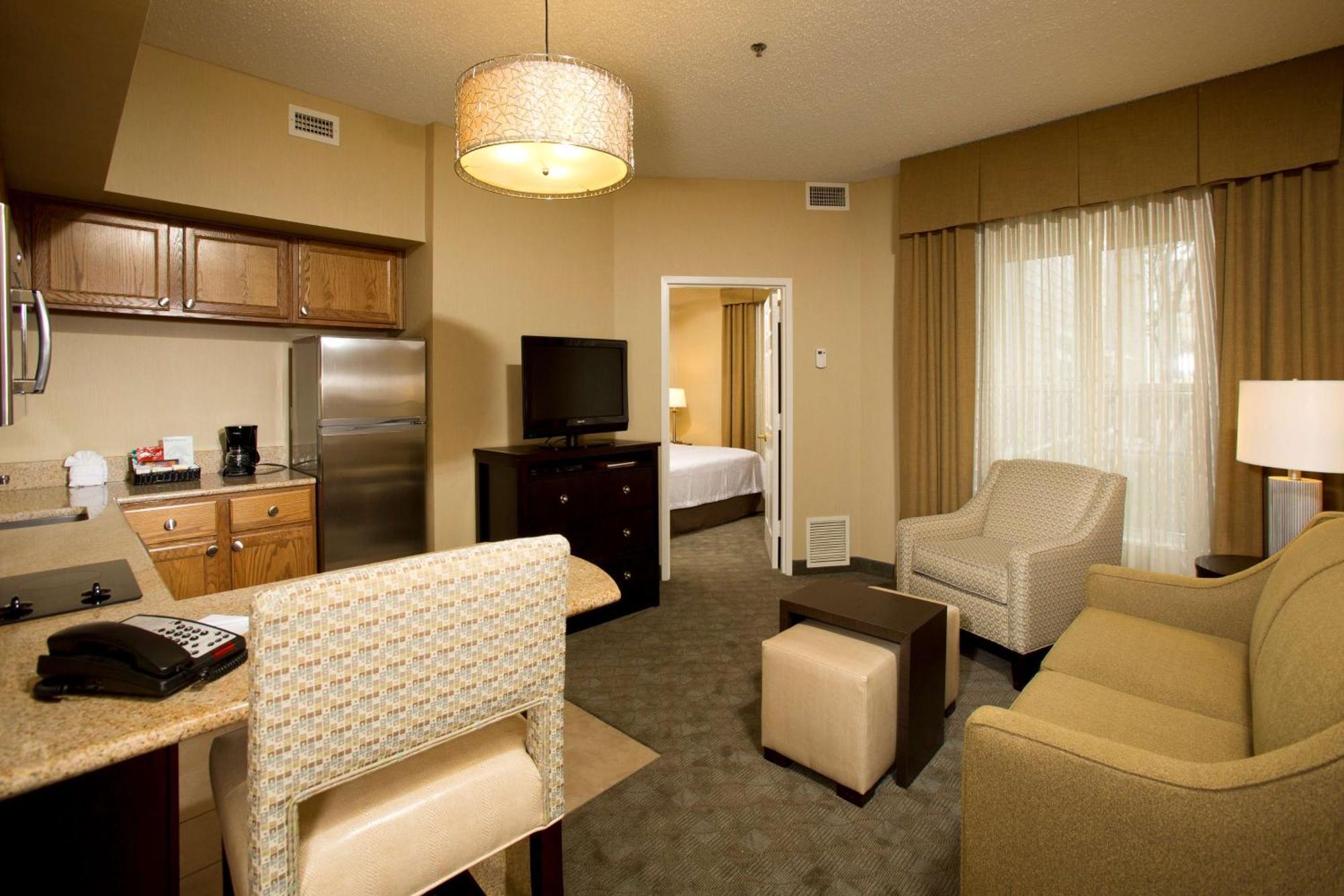 Homewood Suites By Hilton Alexandria Bagian luar foto