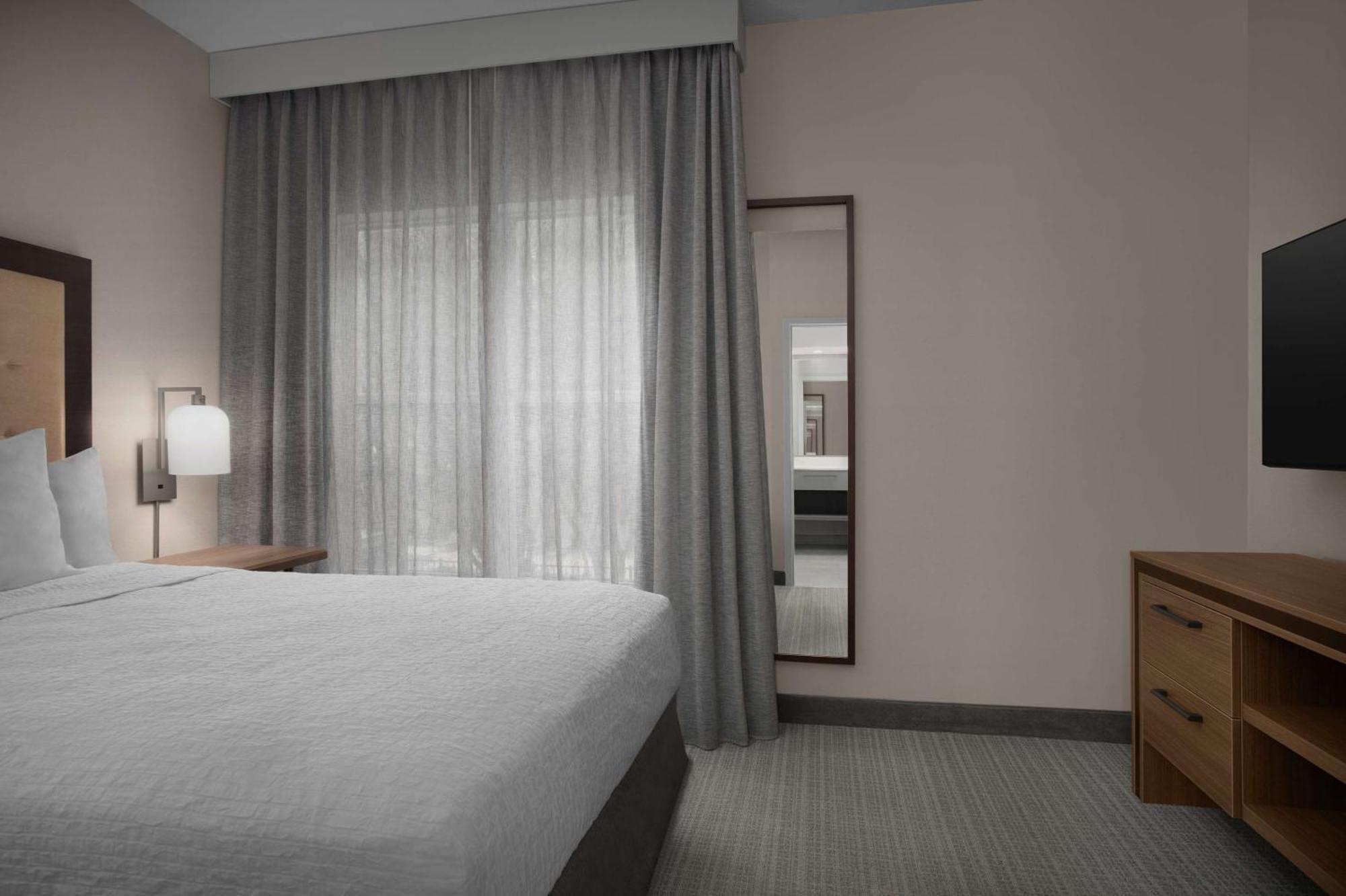 Homewood Suites By Hilton Alexandria Bagian luar foto