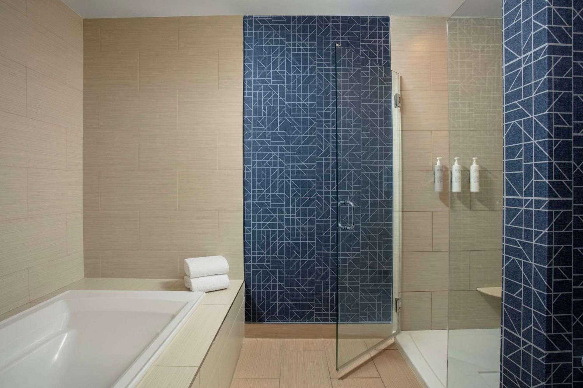 Homewood Suites By Hilton Alexandria Bagian luar foto