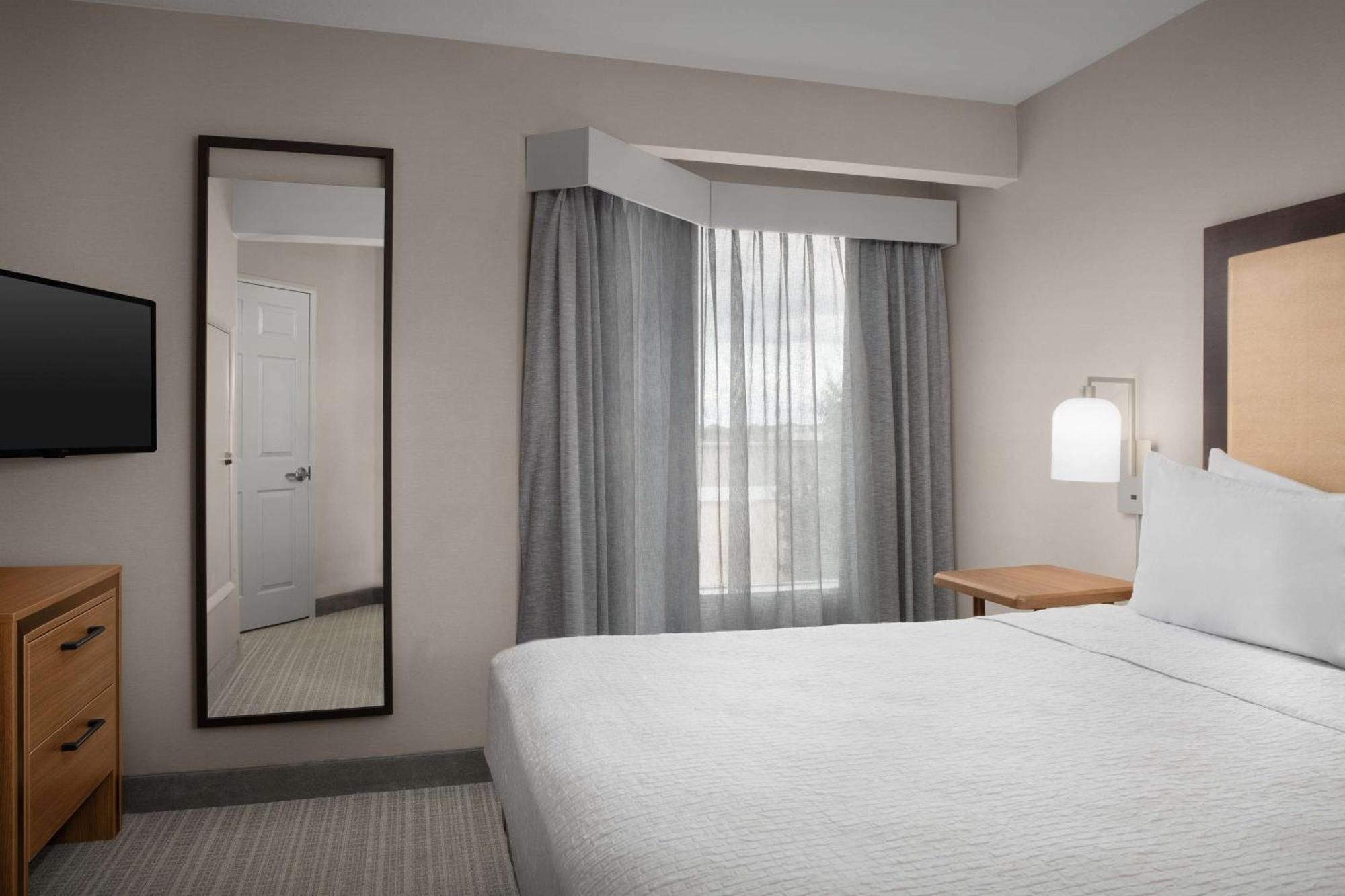 Homewood Suites By Hilton Alexandria Bagian luar foto