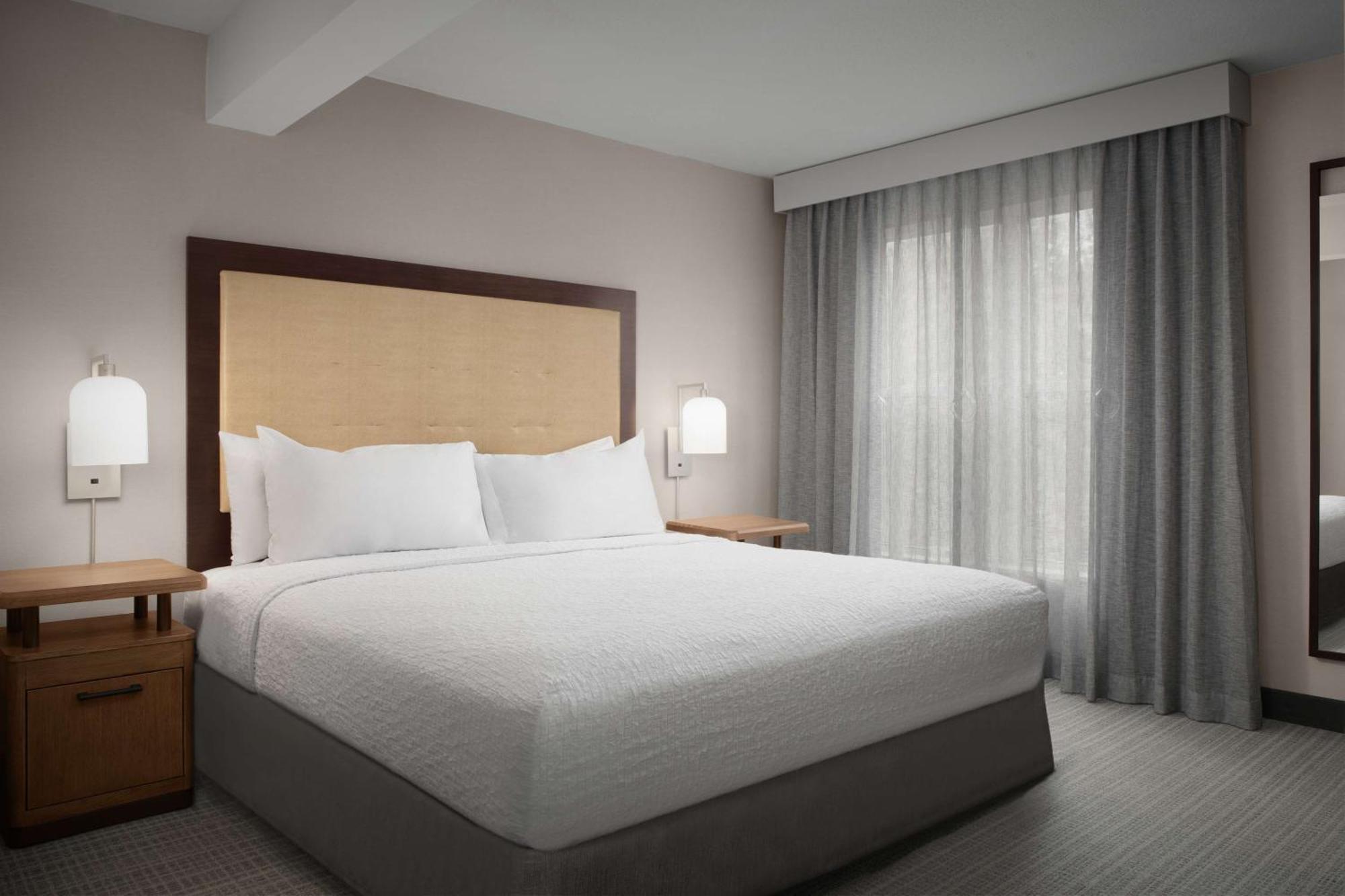 Homewood Suites By Hilton Alexandria Bagian luar foto
