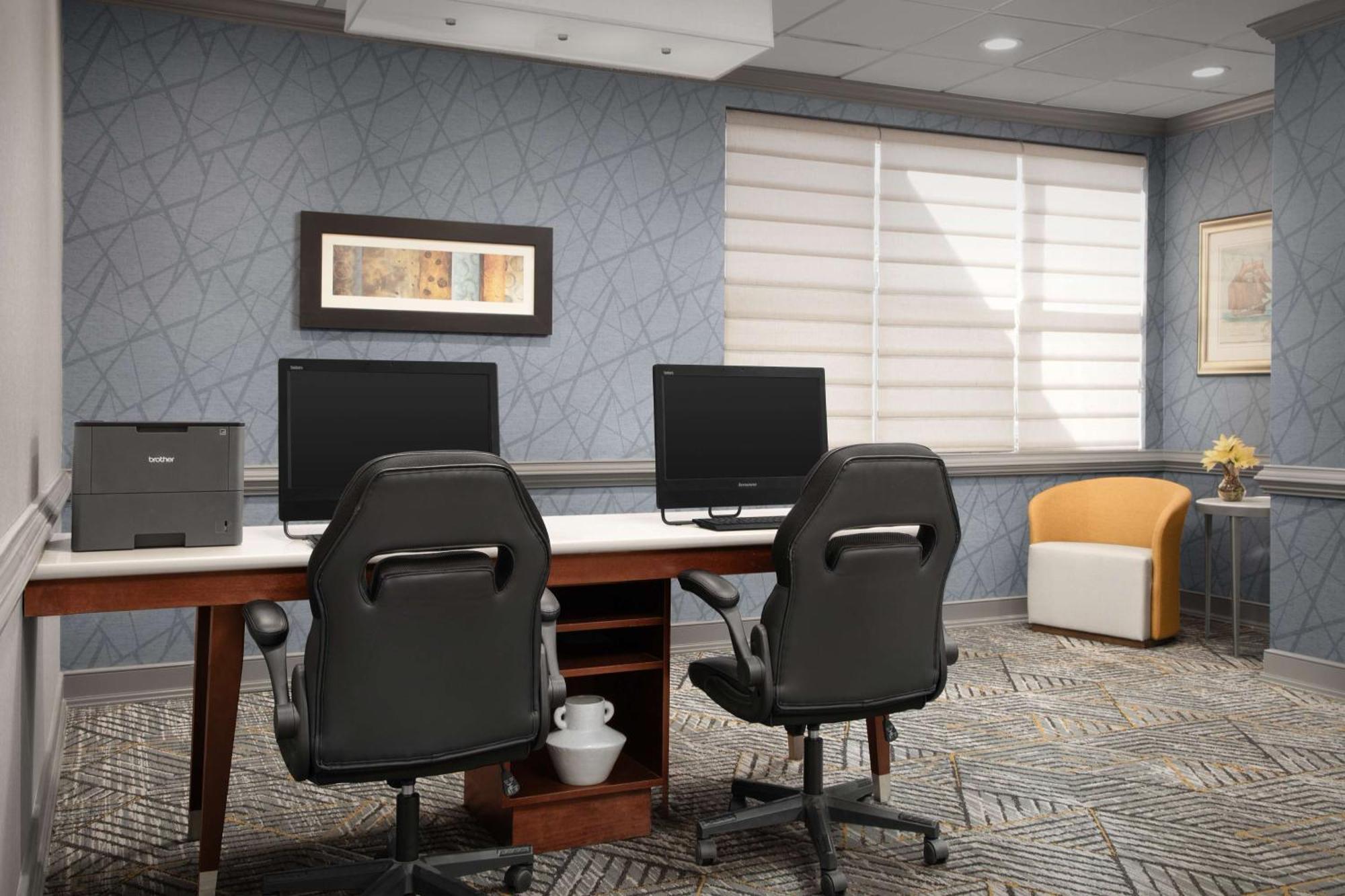 Homewood Suites By Hilton Alexandria Bagian luar foto