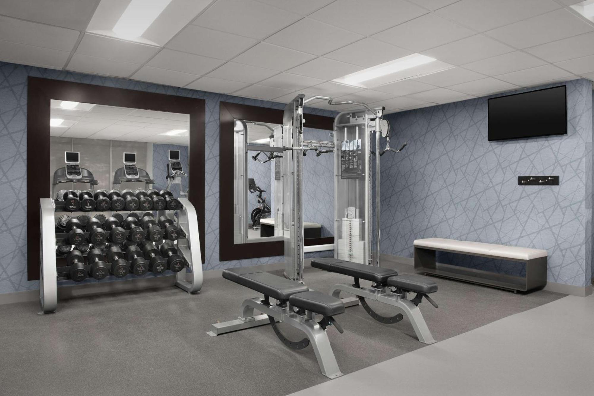 Homewood Suites By Hilton Alexandria Bagian luar foto