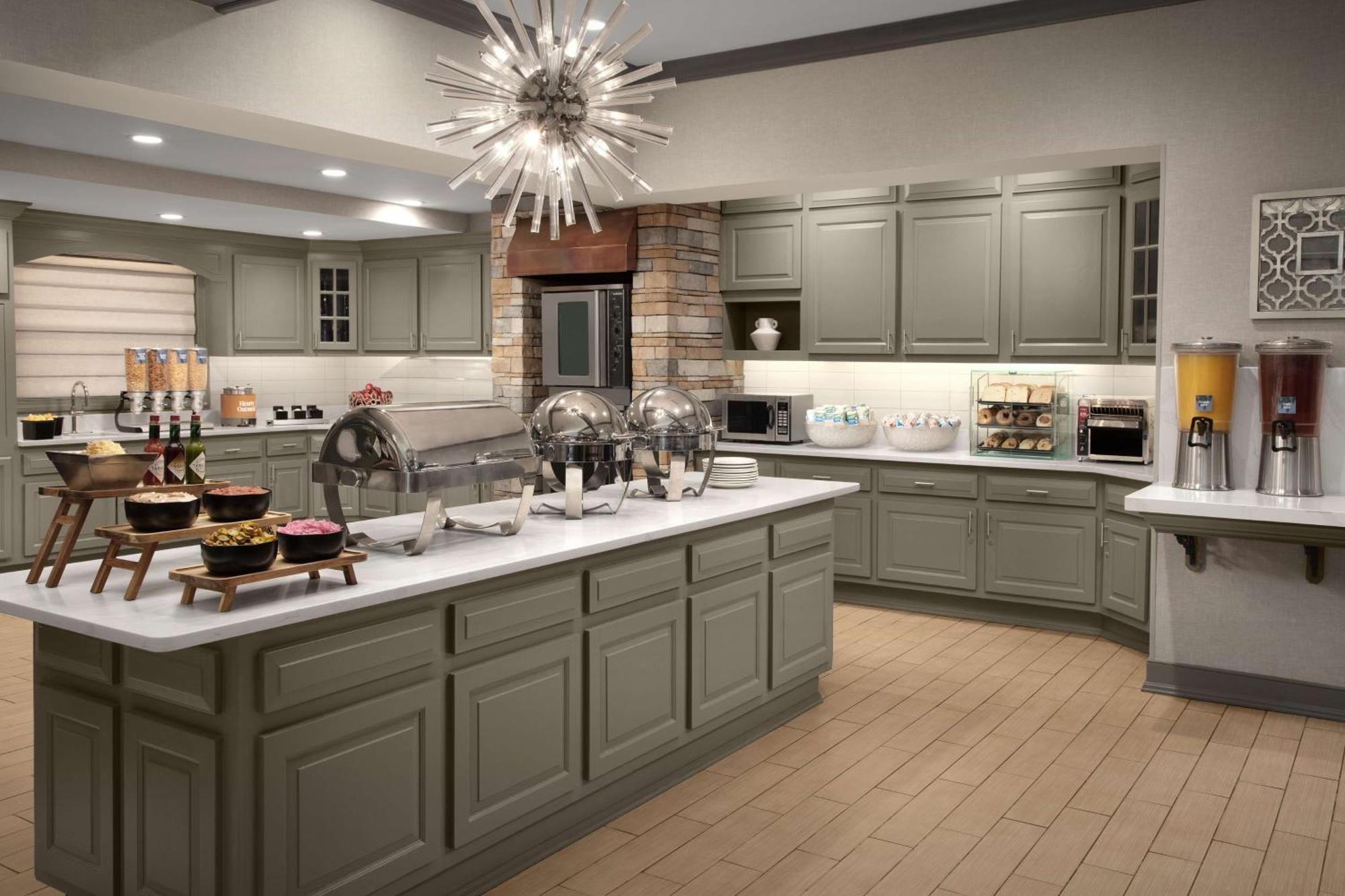 Homewood Suites By Hilton Alexandria Bagian luar foto