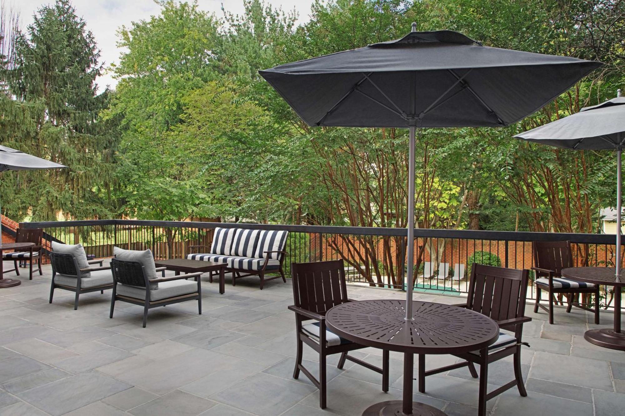 Homewood Suites By Hilton Alexandria Bagian luar foto